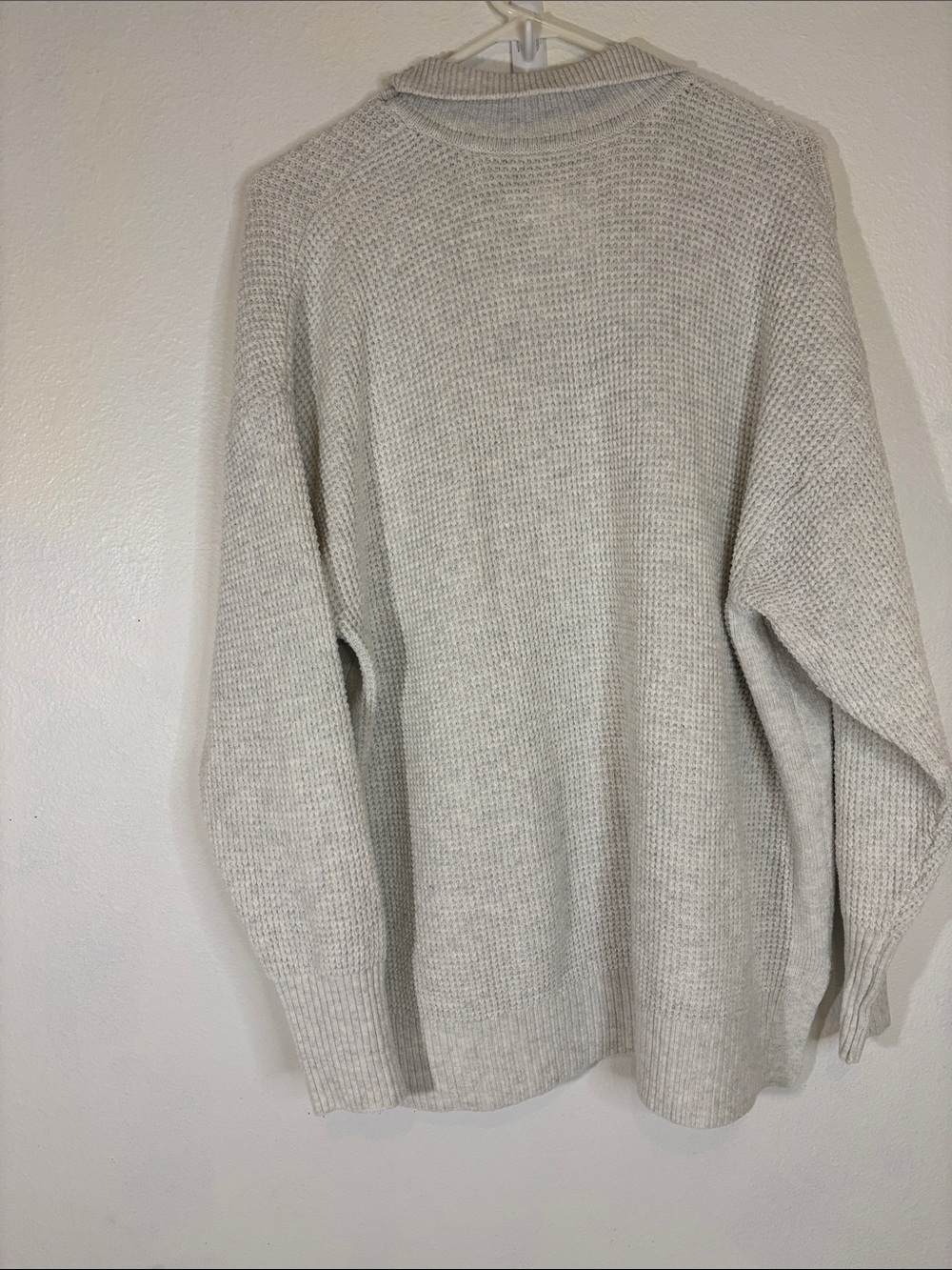 aerie Light Gray Collared Soft V-Neck Sweater -474sku - Picture 3 of 5